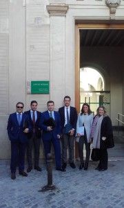Miembros de la Comisión técnica de Contratos de Formación y Aprendizaje entre la Dirección General de FPE y Cecap Andalucía.